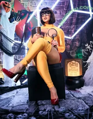 Velma & Daphne Cosplay / velmacosplayer nude photo #0164