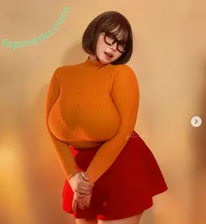 Velma & Daphne Cosplay / velmacosplayer nude photo #0249