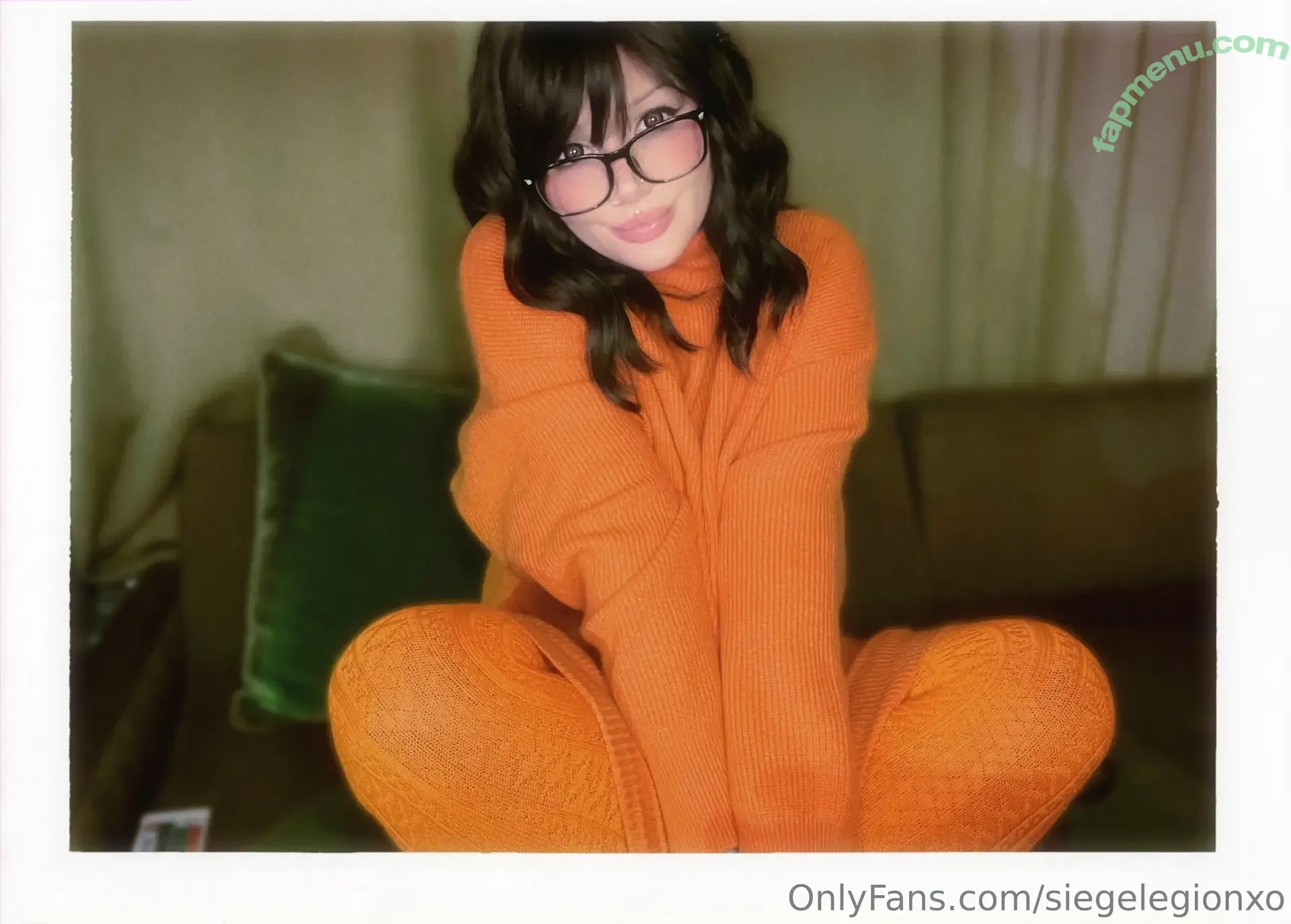 Velma & Daphne Cosplay nude photo #0136 (velmacosplayer)