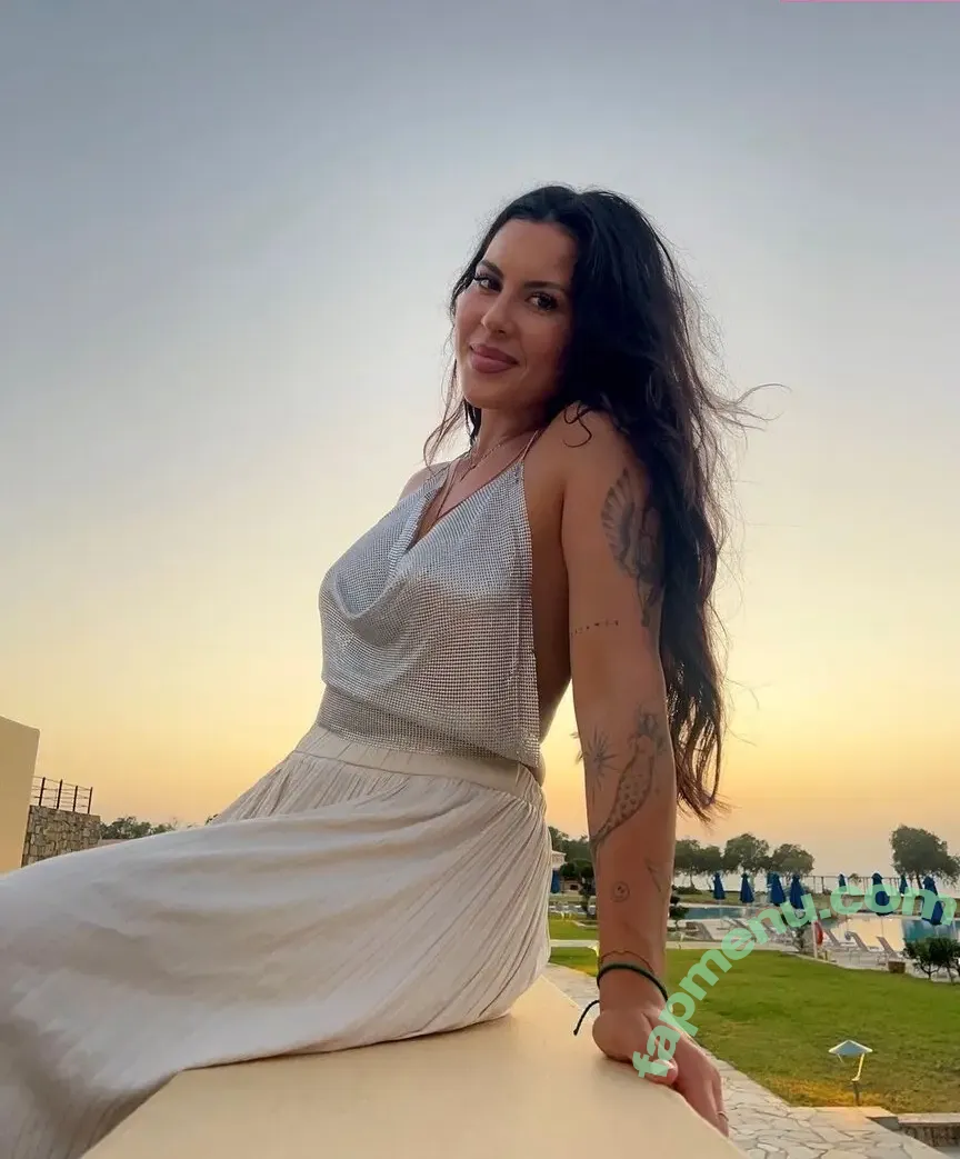 Vendewaa nude photo #0064 (Vendewaa)