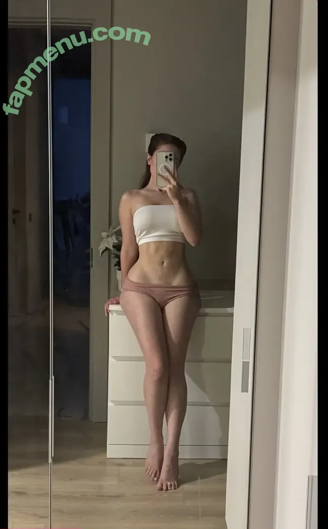 venera-sy nude photo #0039 (sexyvenera / venera.sy)