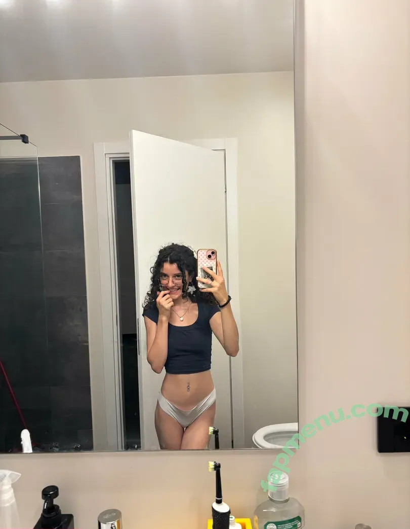 Venere Battisti nude photo #0134 (claudiasuracee_ / venere_battisti)