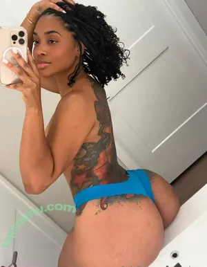 veniceg / veniceg__ nude photo #0055