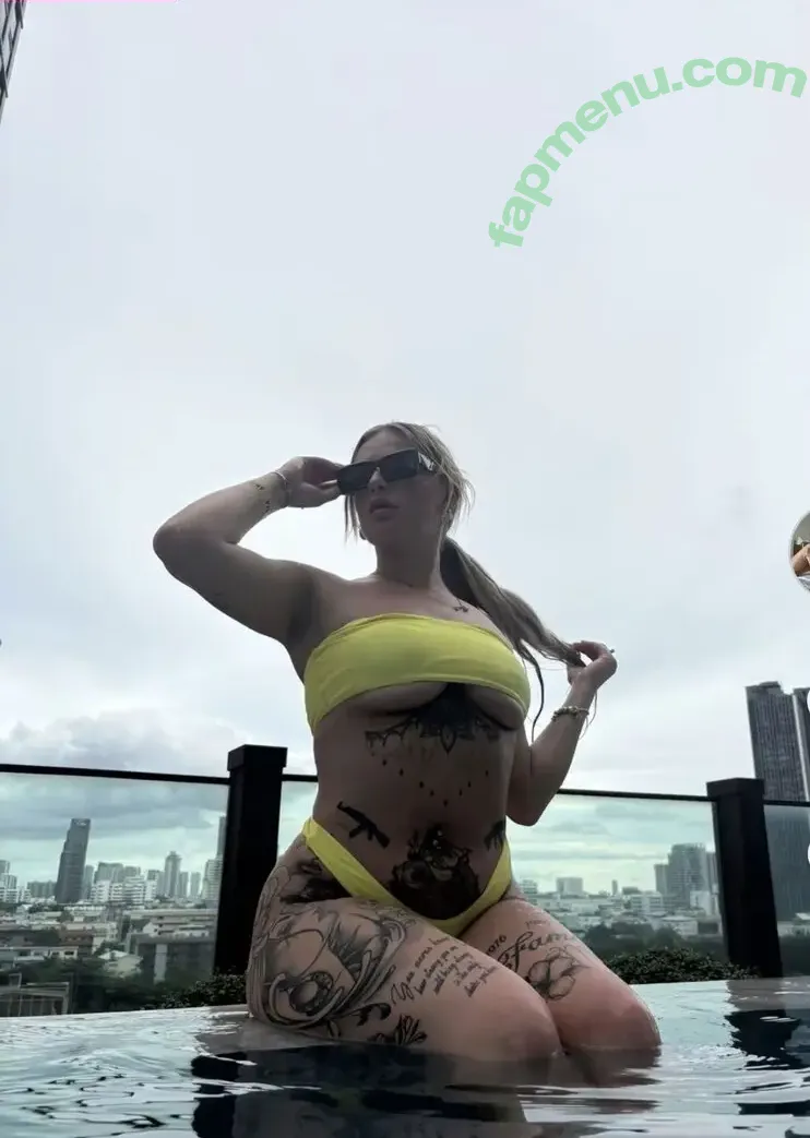 Venomous baddie nude photo #0009 (Venomous baddie)