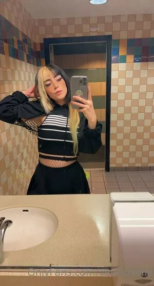 venticreme / starbucks_riverhead nude photo #0005