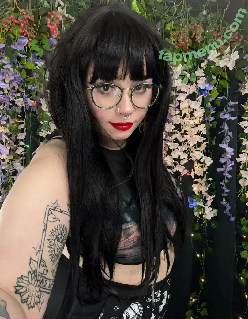 venusfawnfreepage nude photo #0009 (venusfawnfreepage)