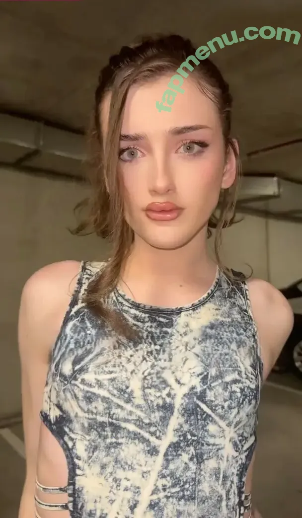 Venusmoorez nude photo #0214 (venusmoorezz)