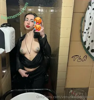  nude photo #0004