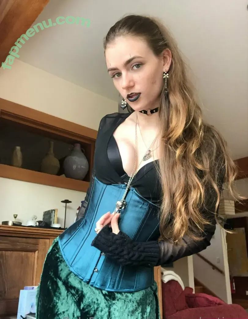 venusvelantinex nude photo #0019 (violentinex)