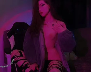 veon / veonwrld / veonys nude photo #0124