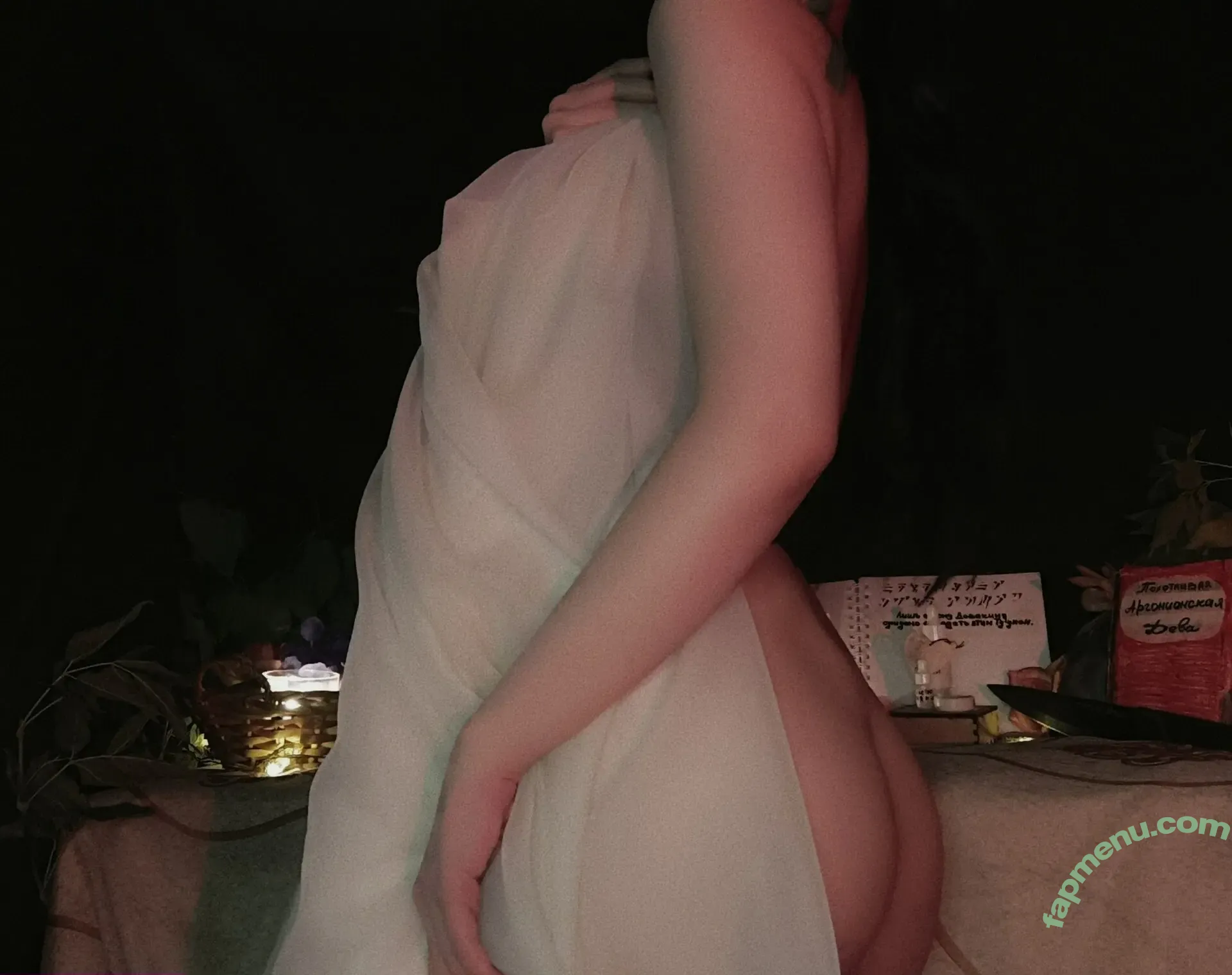 veon nude photo #0065 (veonwrld / veonys)