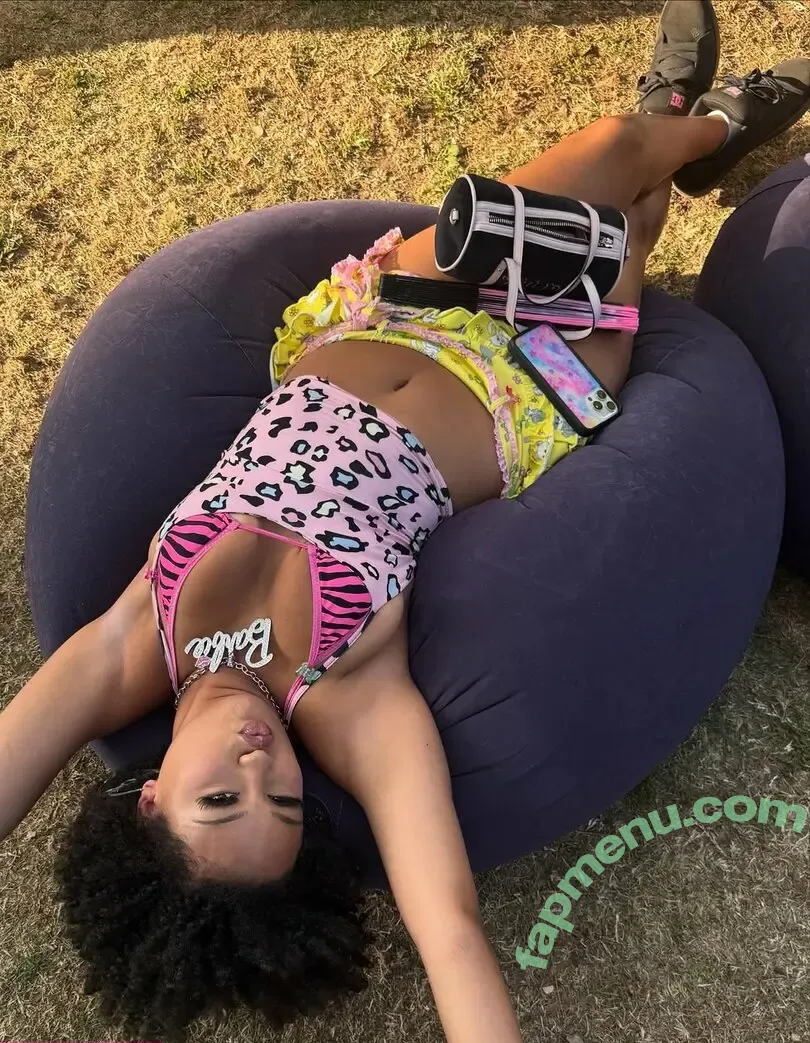 veondremitchell nude photo #0093 (Veondre)