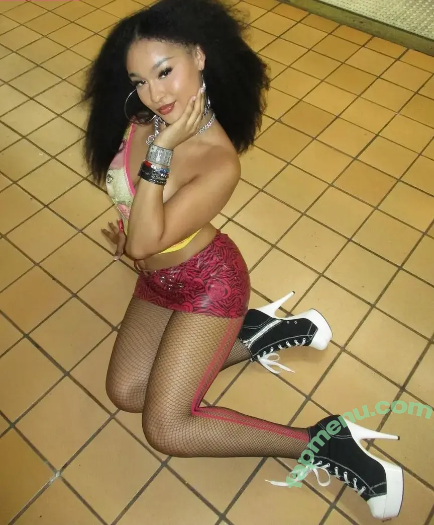 veondremitchell nude photo #0127 (Veondre)