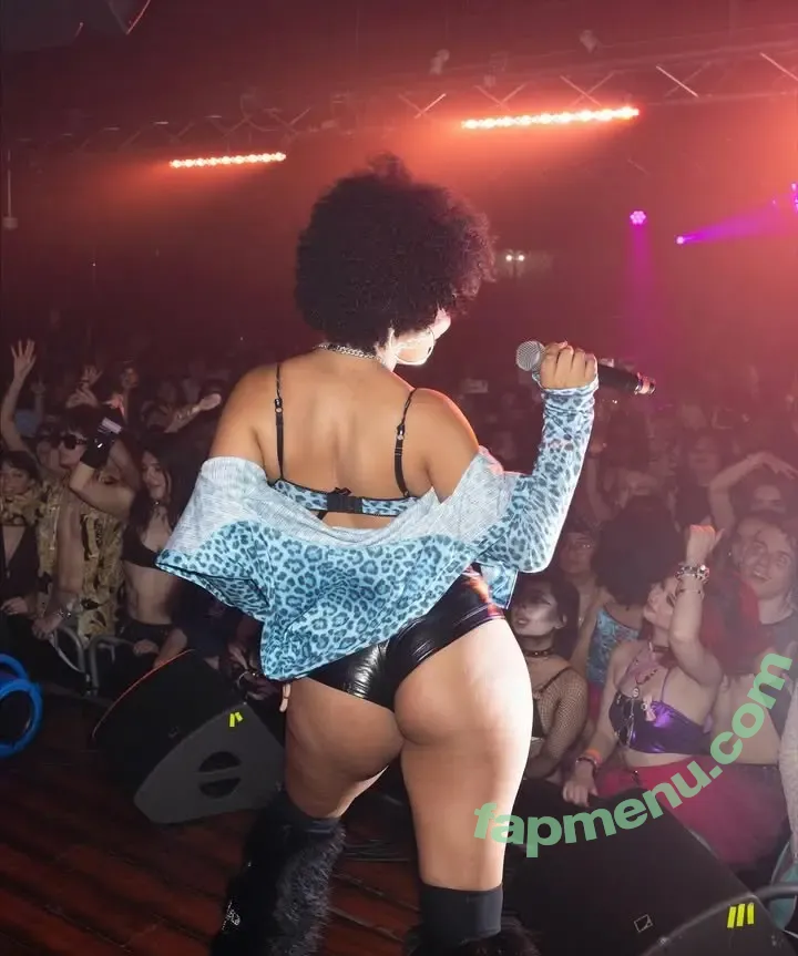 veondremitchell nude photo #0142 (Veondre)