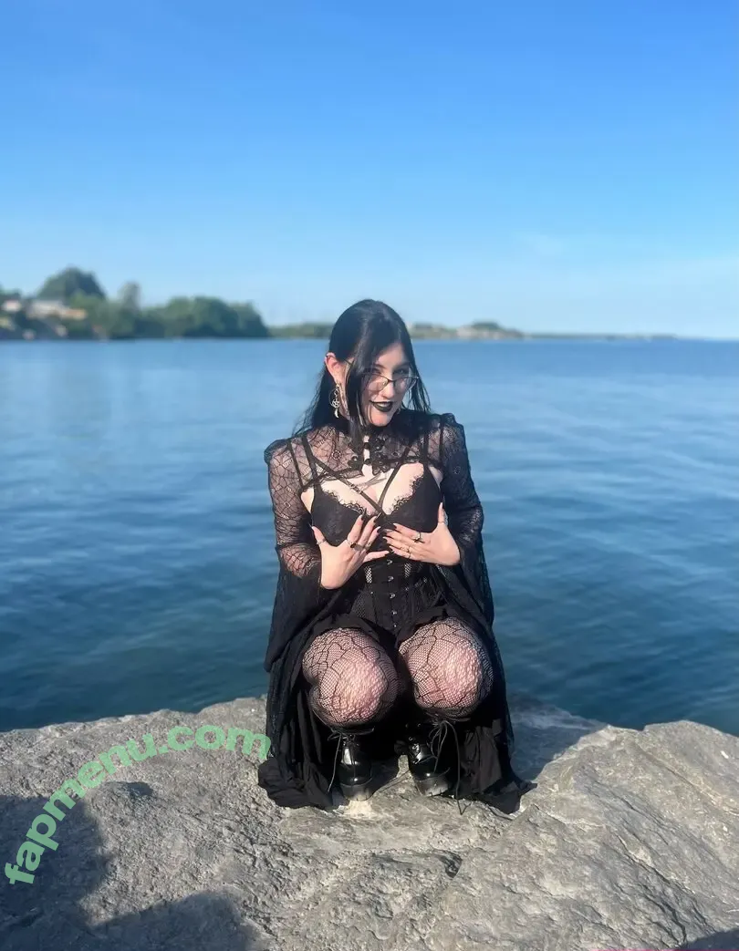 Vera Goth nude photo #0121 (sirenbloodlust)