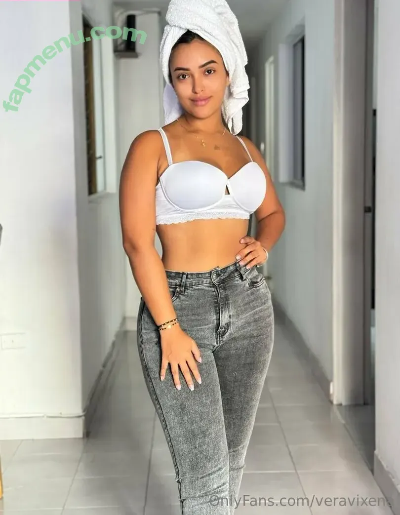 veravixena nude photo #0060 (Alicedeliceee / veera_saxena / veraaasweet)