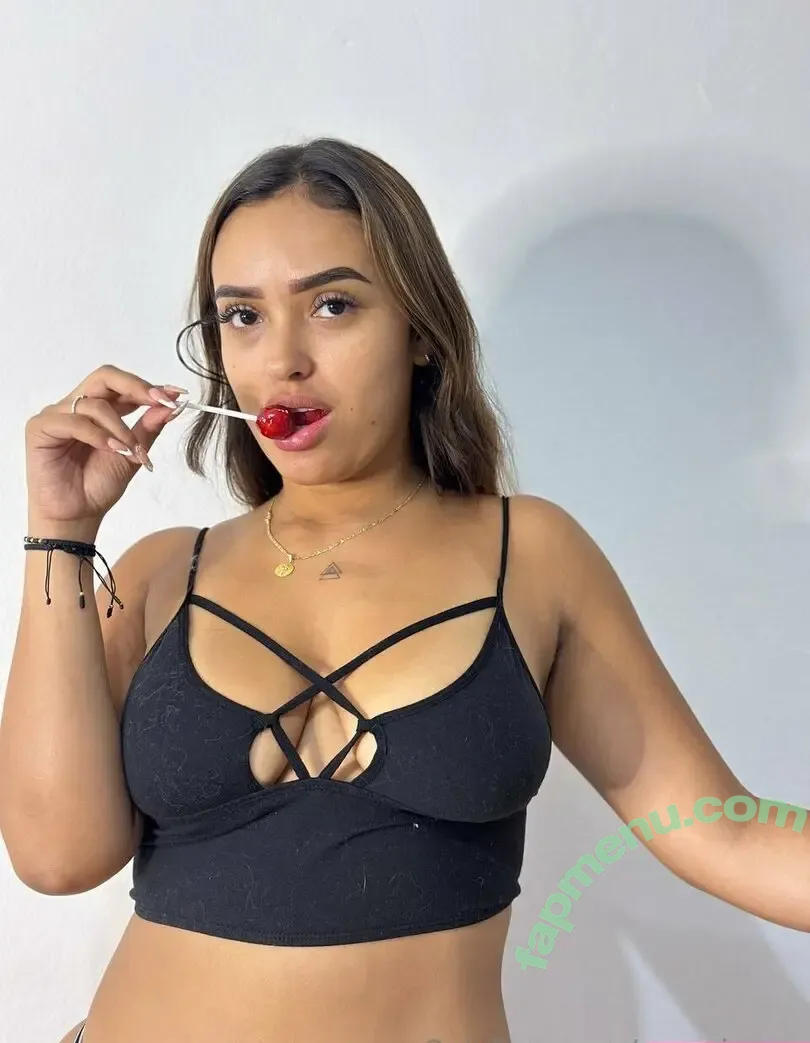 veravixena nude photo #0069 (Alicedeliceee / veera_saxena / veraaasweet)