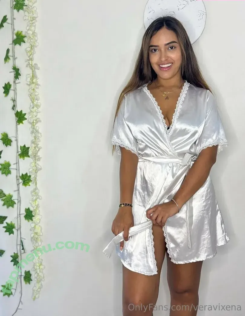 veravixena nude photo #0086 (Alicedeliceee / veera_saxena / veraaasweet)