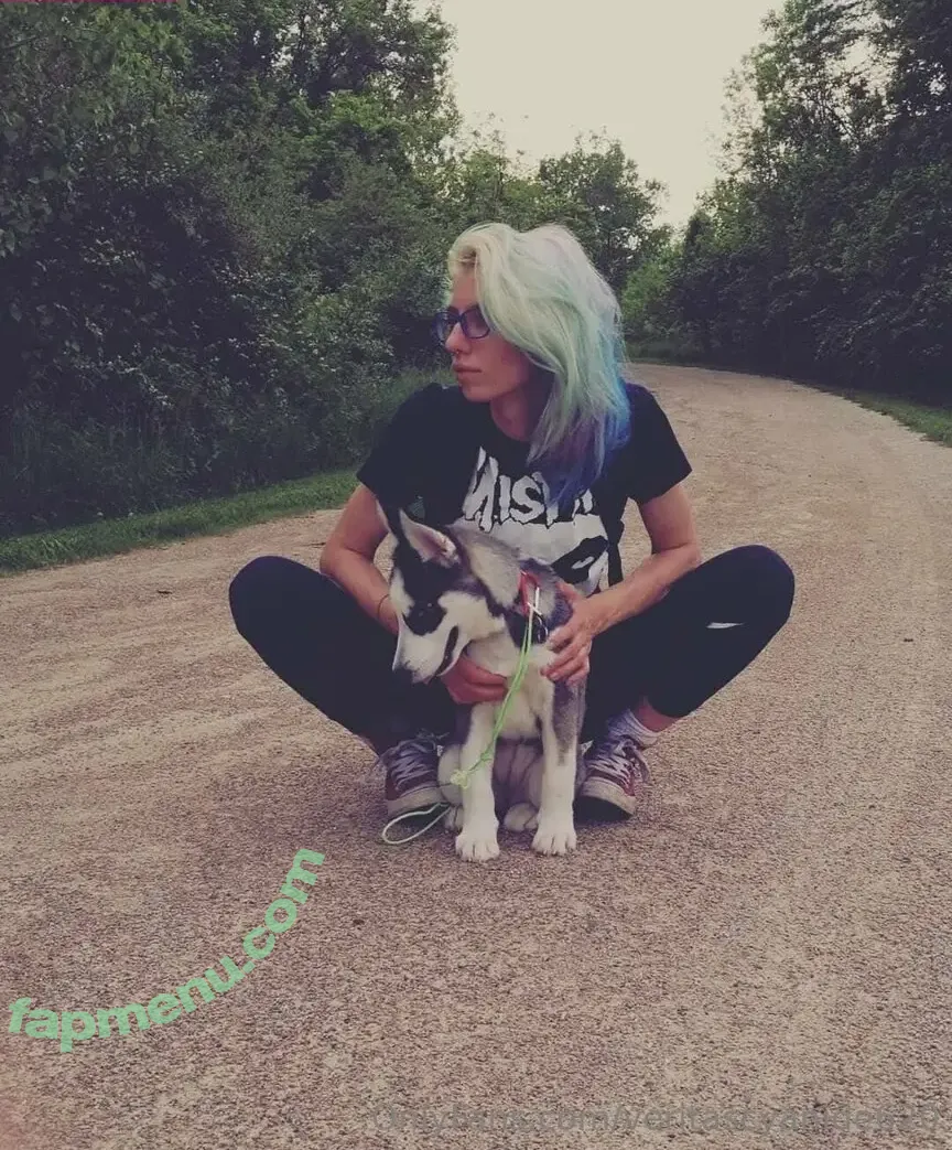 veritascyanide620 nude photo #0034 (veritascyanide620)