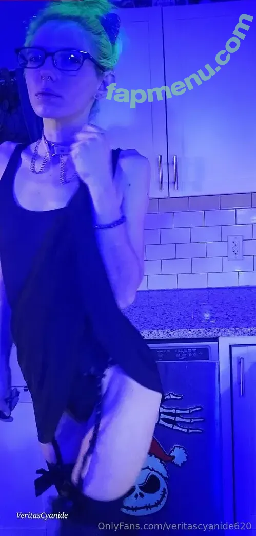 veritascyanide620 nude photo #0036 (veritascyanide620)