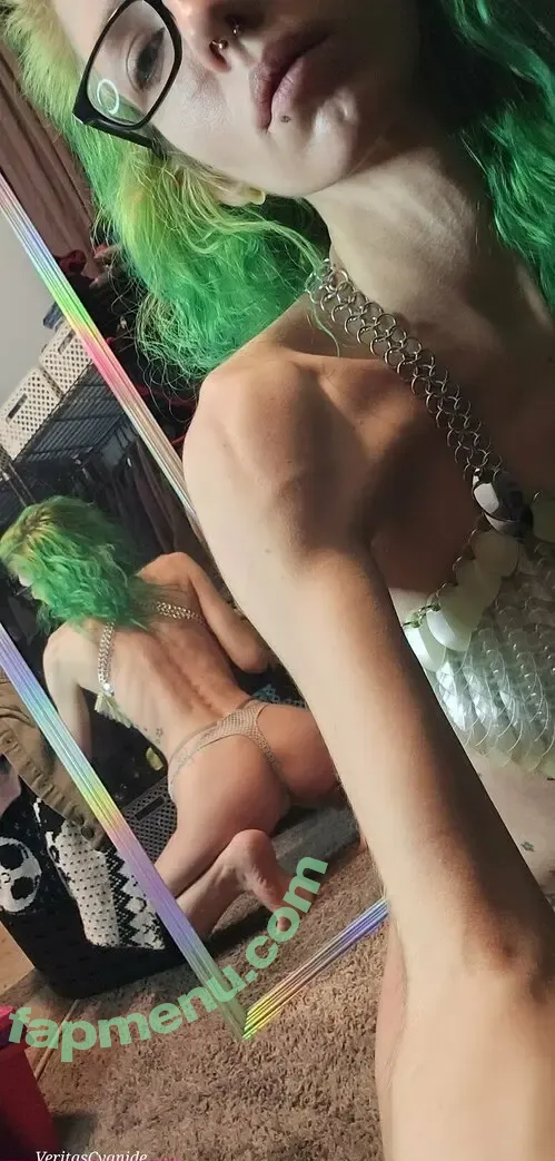 veritascyanide620 nude photo #0040 (veritascyanide620)