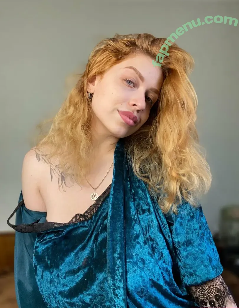 verona_foxy nude photo #0032 (verona__foxy)