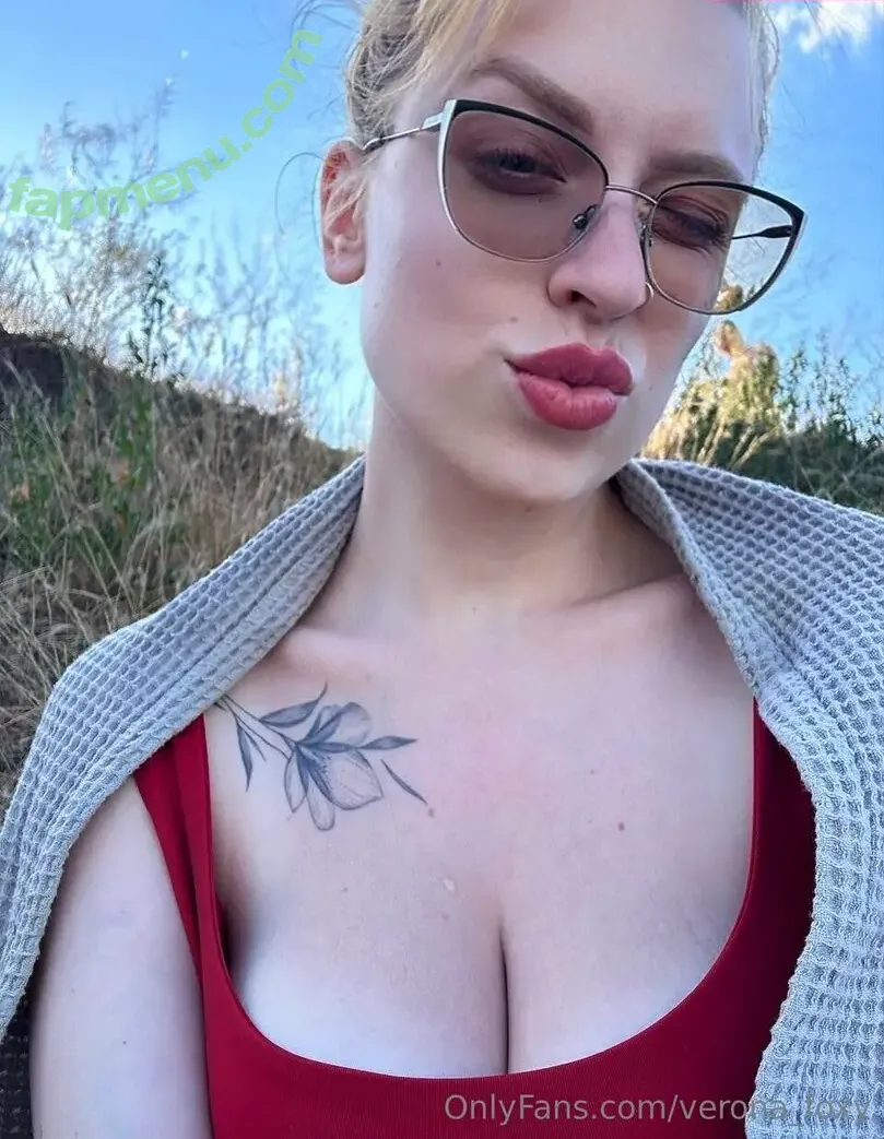 verona_foxy nude photo #0040 (verona__foxy)