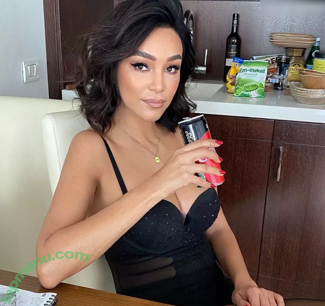 Verona Pooth nude photo #0337 (VeronaPooth_ / verona.pooth)