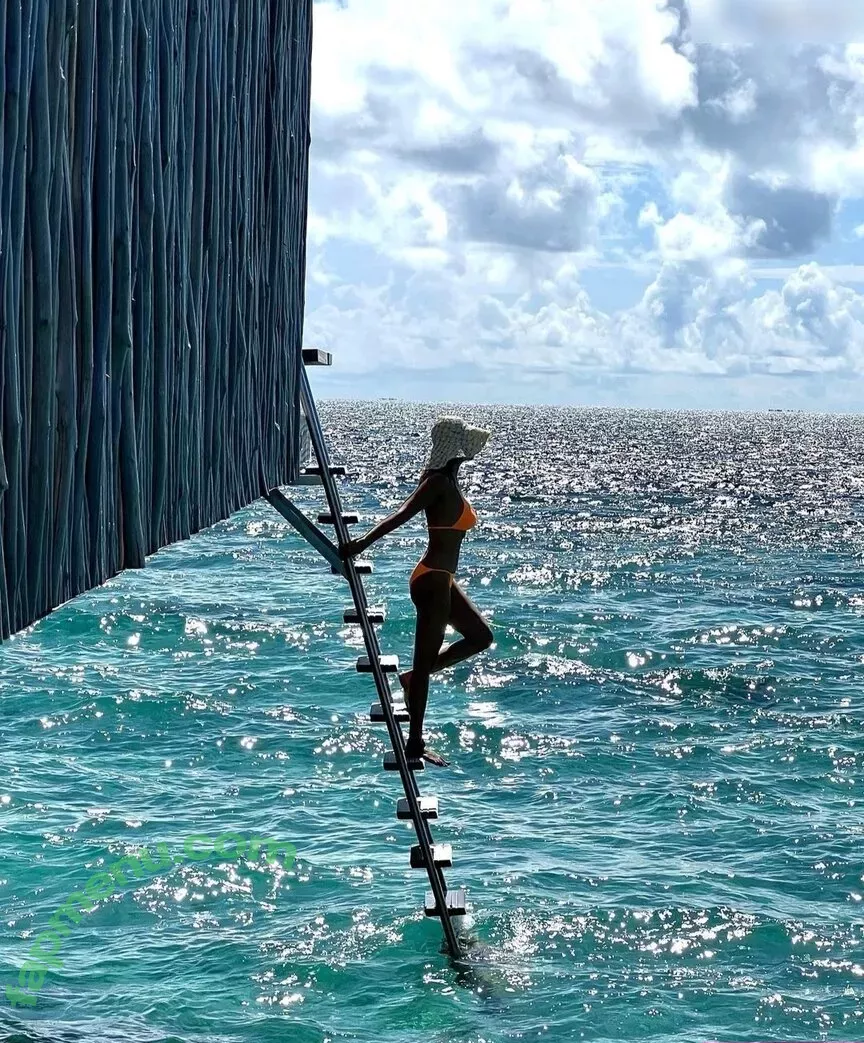 Verona Pooth nude photo #0388 (VeronaPooth_ / verona.pooth)