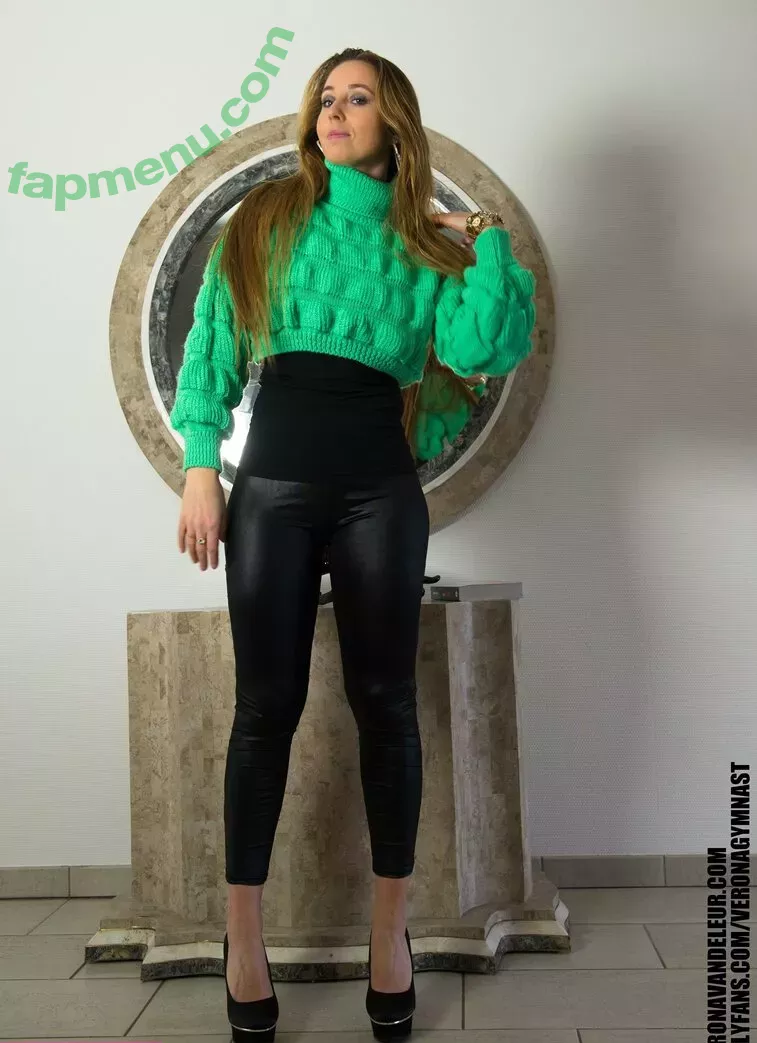 veronavandeleur nude photo #0050 (veronagymnast2)