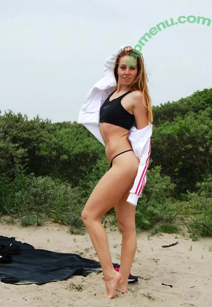 veronavandeleur nude photo #0124 (veronagymnast2)