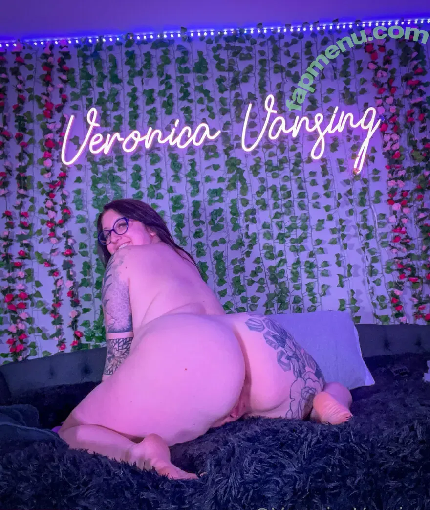 Veronica Vansing nude photo #0014 (Strawberry VV / strawberryvvxx / veronicavansing)