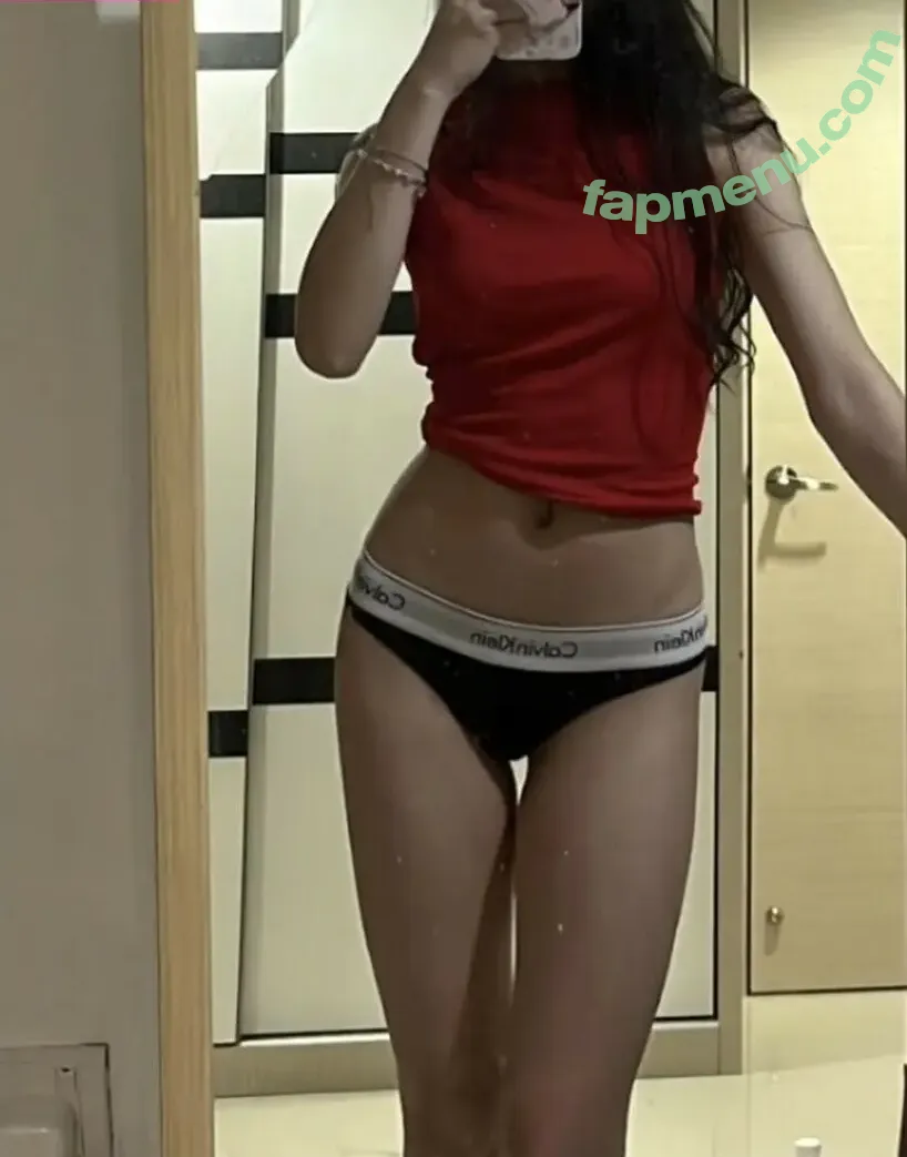 Veronica Yeoh nude photo #0002 (veron1013 / veron1x / veron_1013 / veronica1013)