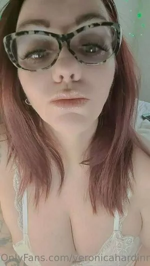 veronicahardinn / moossion nude photo #0090