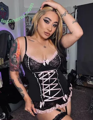 veronicaraetv / wellnessyuppie nude photo #0050