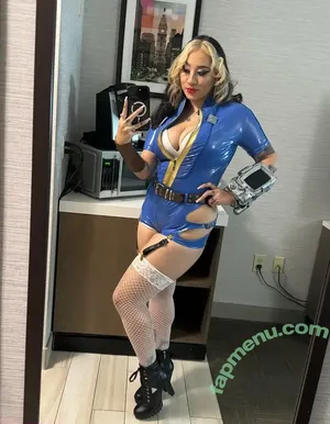 veronicaraetv / wellnessyuppie nude photo #0052