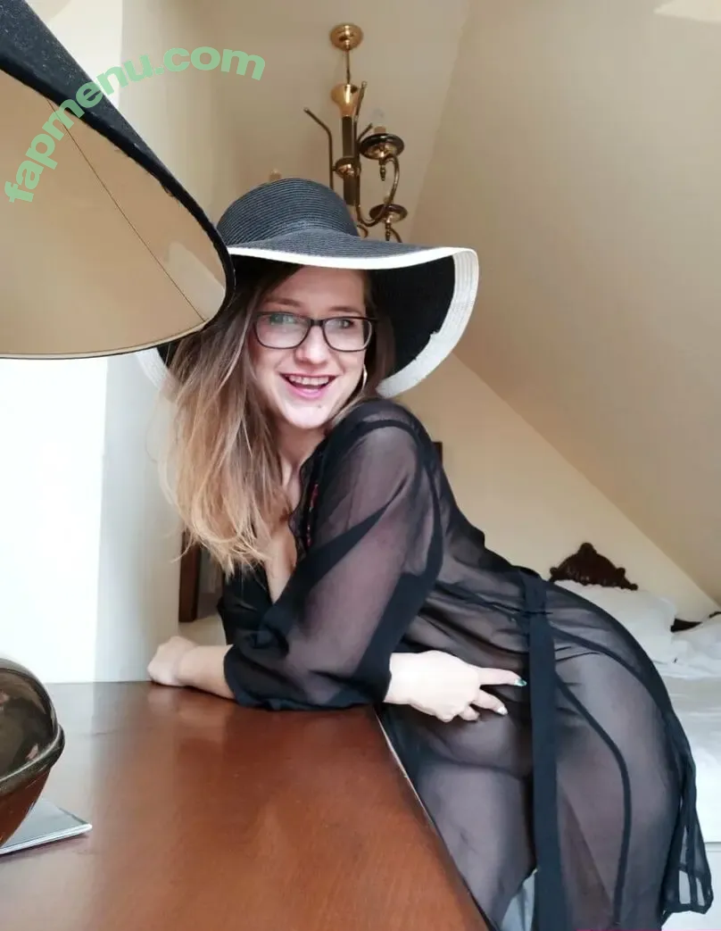 veronicfree nude photo #0021 (veronicafreymusic)