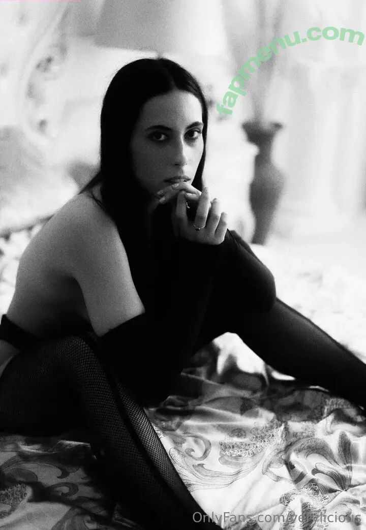 Verylicious nude photo #0036 (veryliciousyogurt)