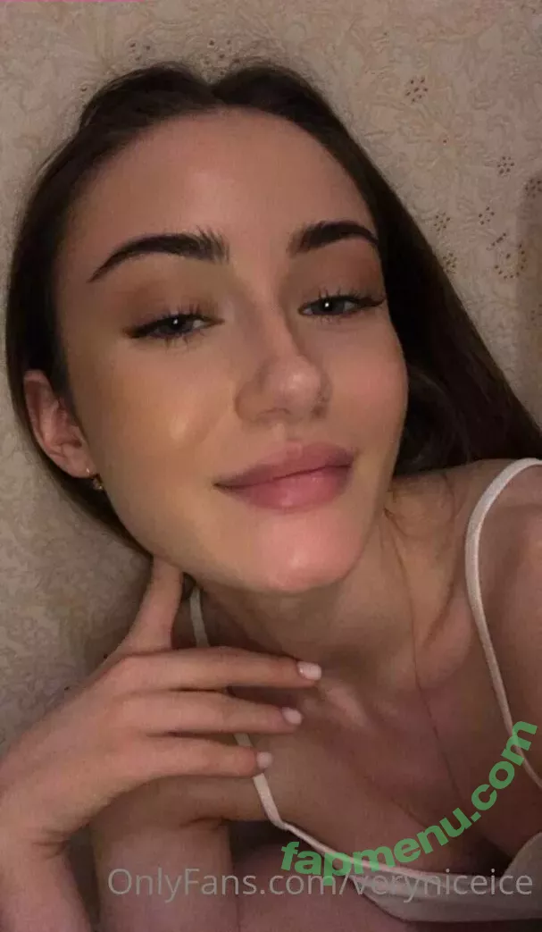veryniceice nude photo #0116 (Anna / Funnymaxbanny / veryyniicee_love)