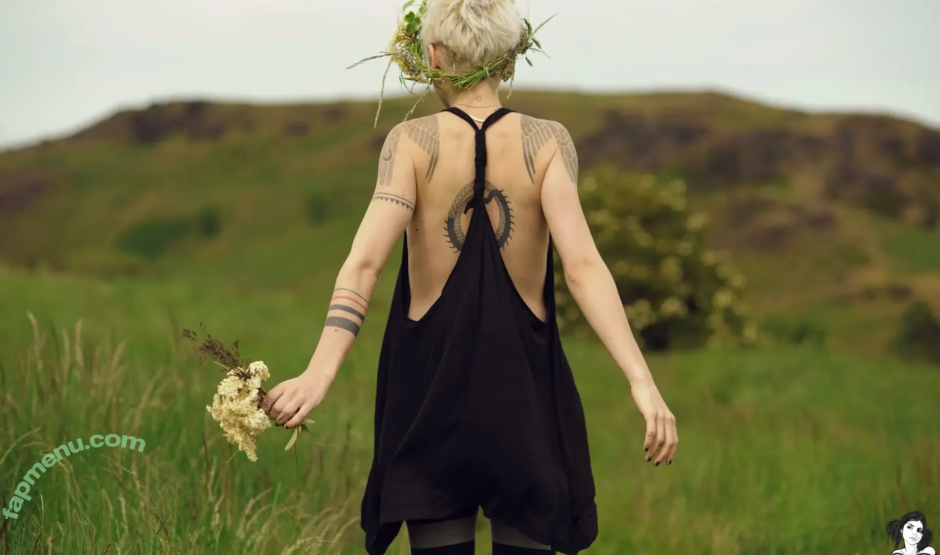 Vesperal nude photo #0101 (freevesperal / heyursinae / ursinaevesperal)