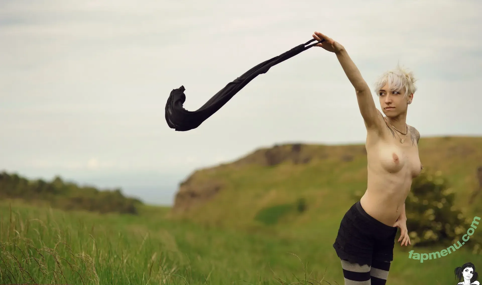 Vesperal nude photo #0113 (freevesperal / heyursinae / ursinaevesperal)