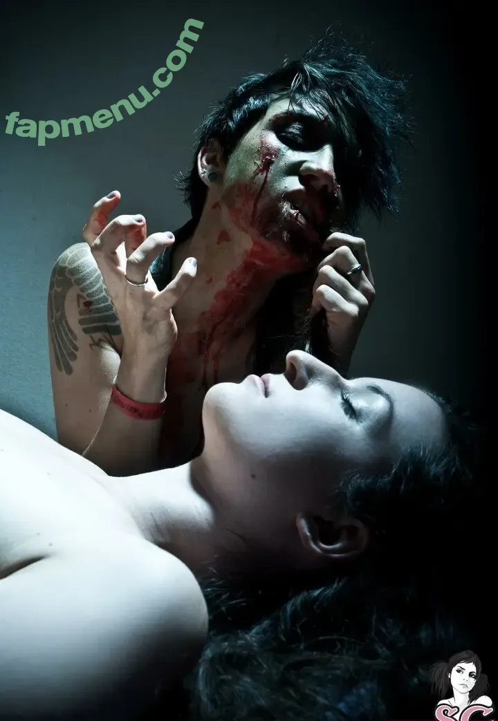 Vesperal nude photo #0289 (freevesperal / heyursinae / ursinaevesperal)