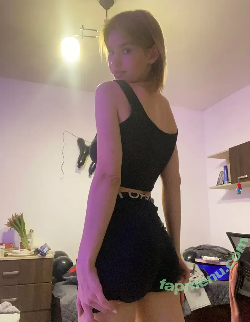 vestena_hart nude photo #0032 (vestena_hart)