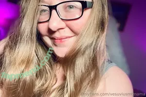 vesuviusmtmama / allimartinez nude photo #0058