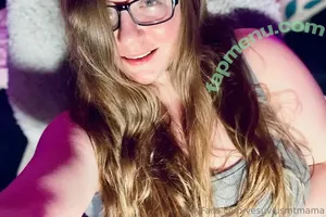 vesuviusmtmama / allimartinez nude photo #0059