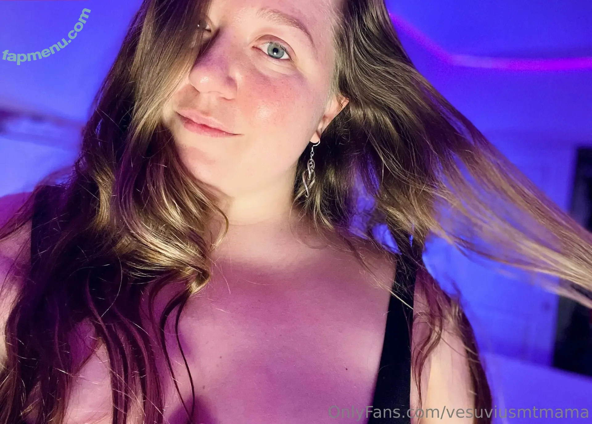 vesuviusmtmama nude photo #0005 (vesuviusmtmama)