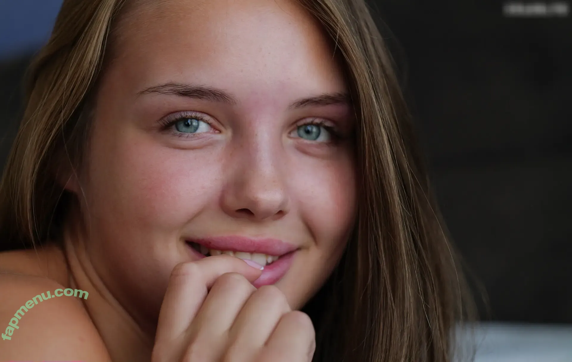 vi_angel nude photo #0269 (vi.angel.02)