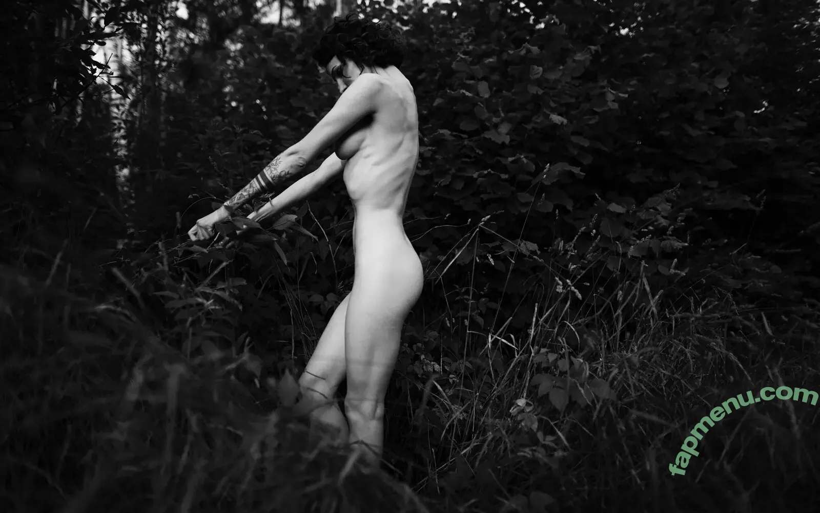 _vialentina_ nude photo #0174 (_vialentina_)