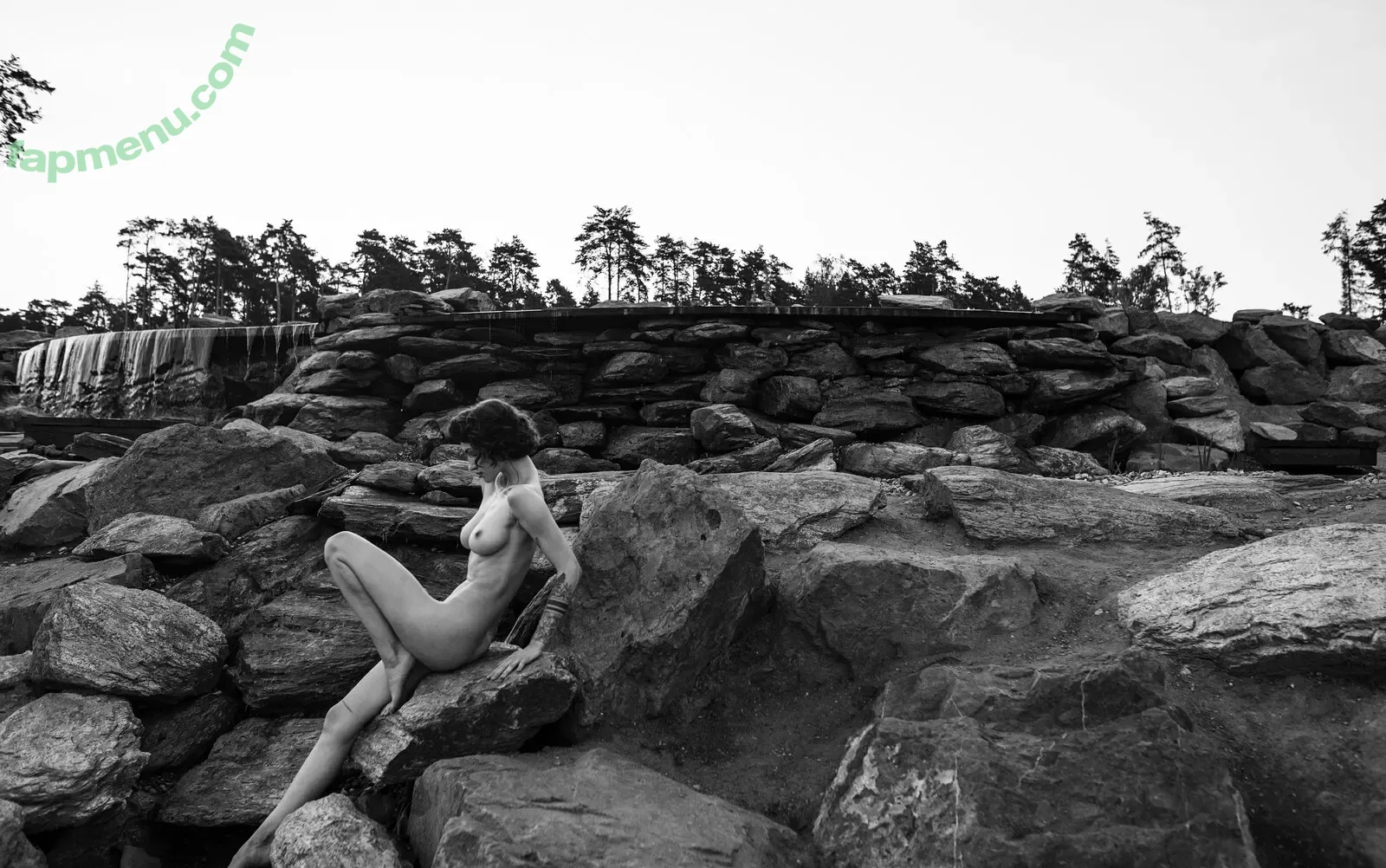 _vialentina_ nude photo #0177 (_vialentina_)