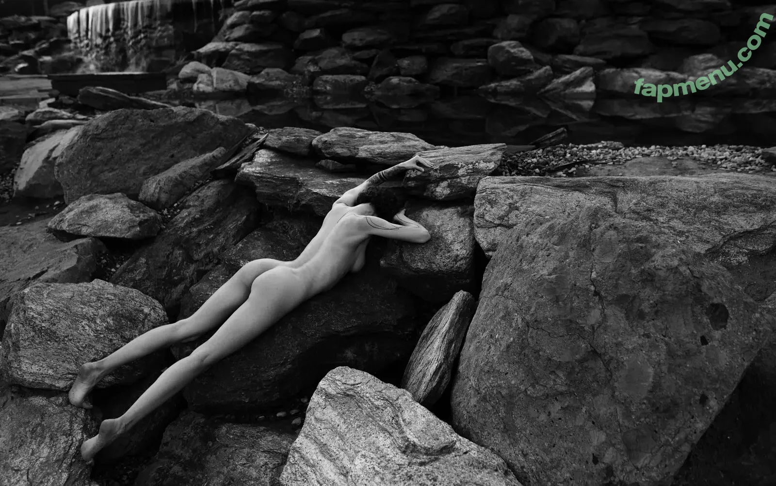 _vialentina_ nude photo #0178 (_vialentina_)